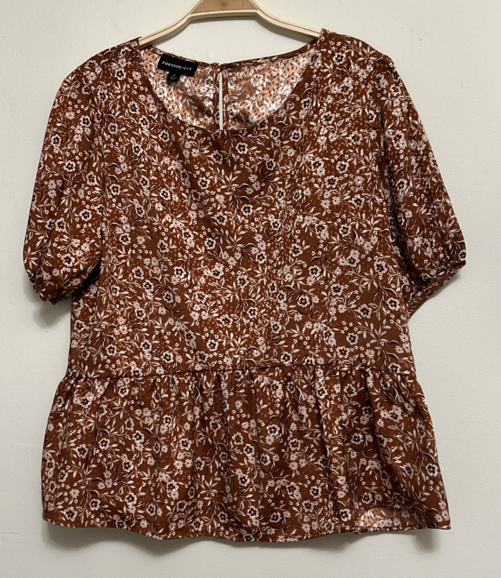 Fortune + Ivy Floral Blouse Top Womens M Short Sleeve Tiered Hem Prairie